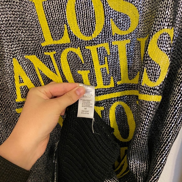 Silver Sweater - Picture 4 of 7